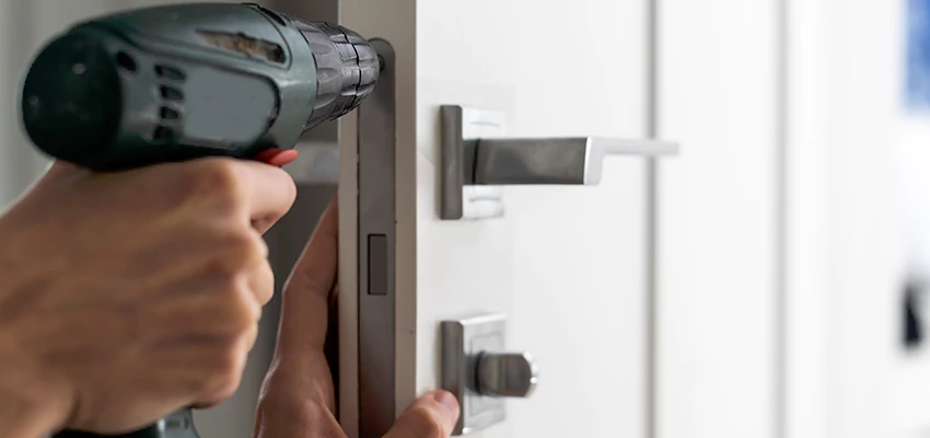 Locksmith For Lock Replacement Near Me in Fort Myers, FL