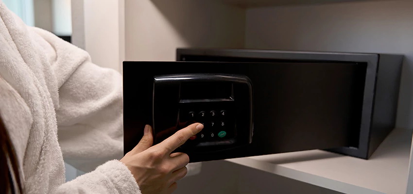 Safe Unlocking Service Company in Fort Myers, Florida