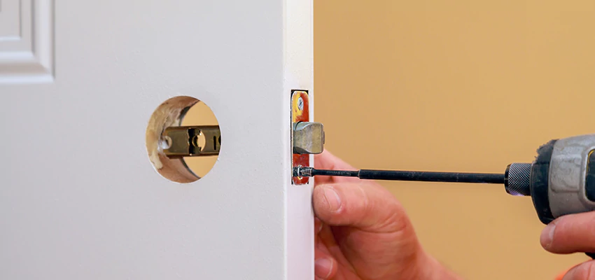 Stuck Door Knobs Repair in Fort Myers, FL